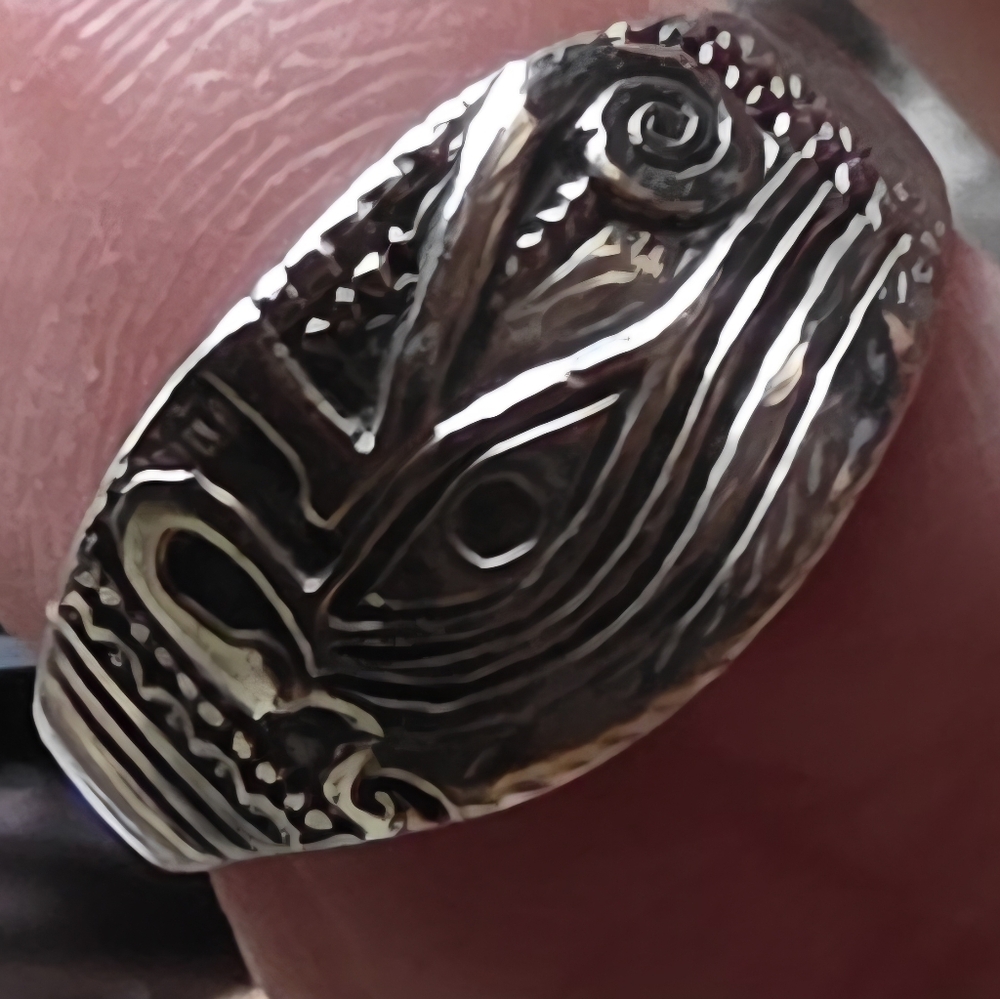 Vintage Sterling Silver Egyptian Eye Ring. Size 6